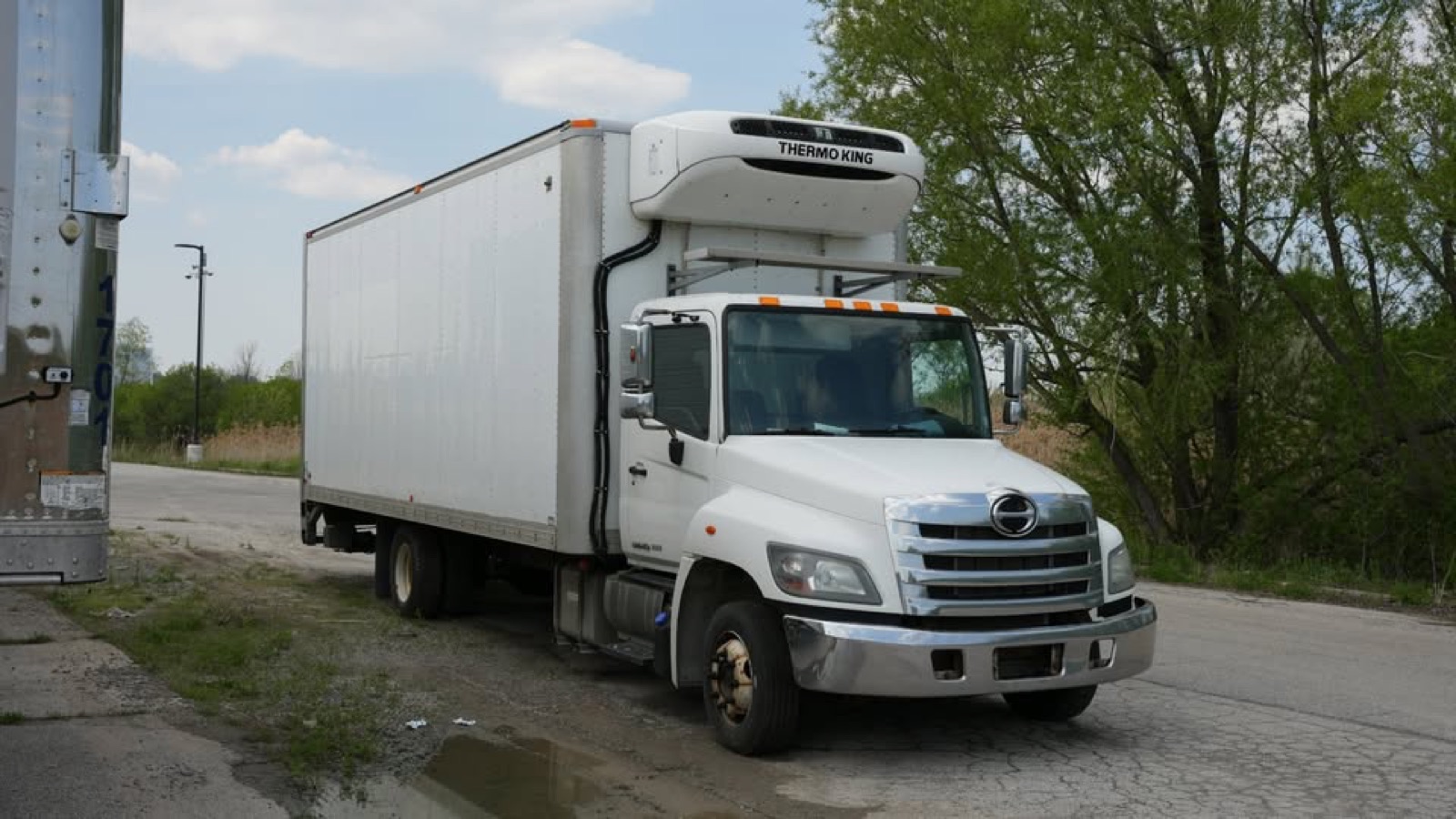 2018 Hino 258 Straight Truck, photo 2